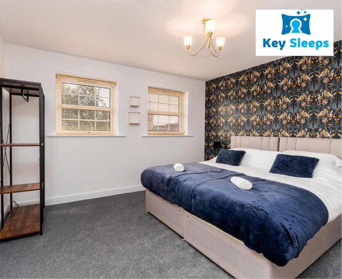 Key Sleeps- Spacious - Contractor House - Central Location - Garden - Lincolnshire Appartement Grantham Buitenkant foto